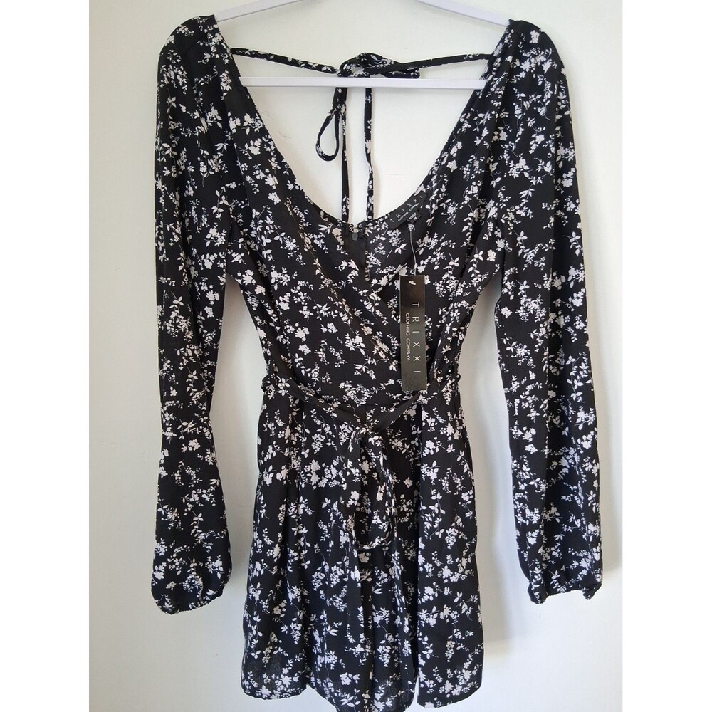 NEW Trixxi Black & White Floral Romper Long Sleeve V-Neck Shorts Size M Tie Back